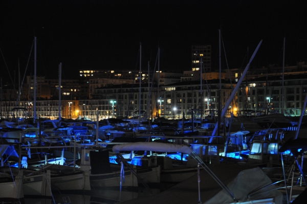 und zum Vieux-Port