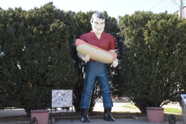 Herzhafte und gewaltige Hot-Dogs