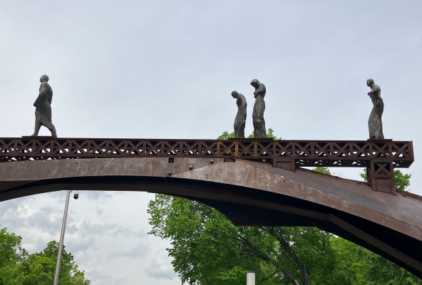 Wandernde von Ost nach West