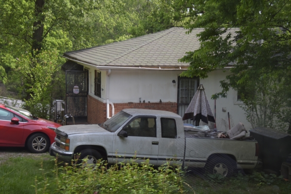 Der Truck im Hinterhof
