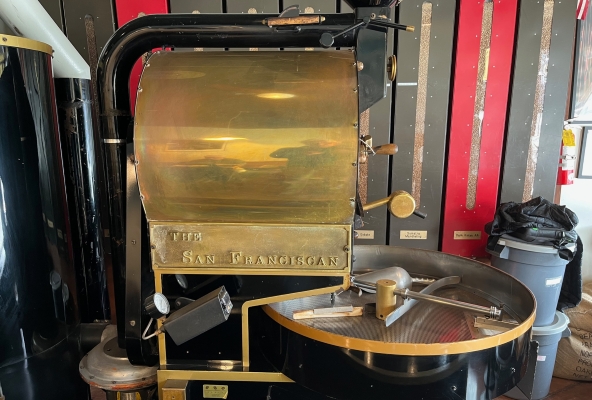 Vor dem Kaffee liegt die Röstung