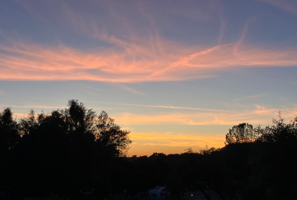 Abend über dem Campingplatz