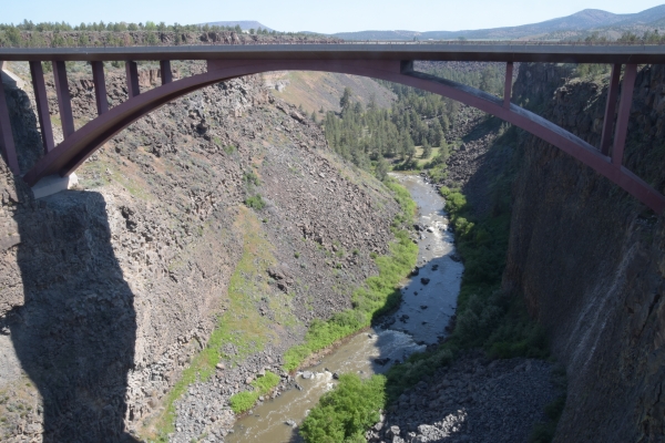 über der Schlucht des Deschutes